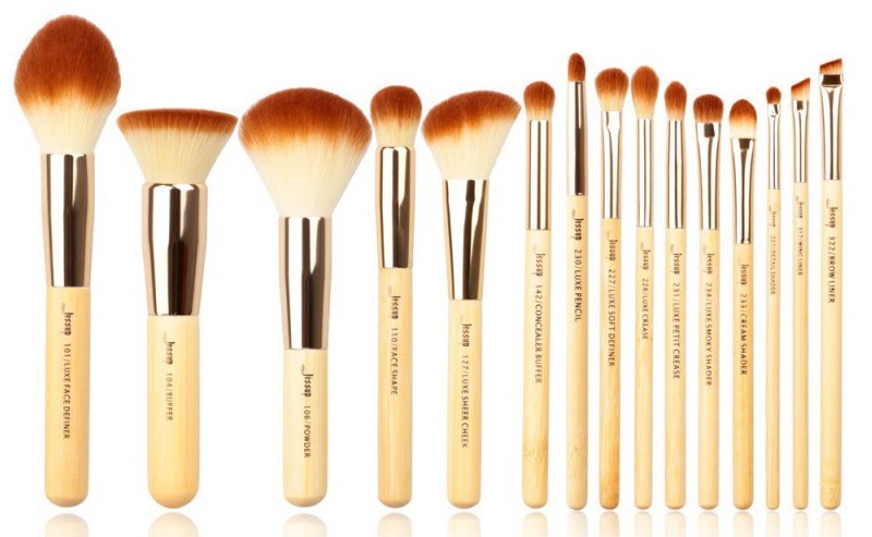 Bamboo Brush Set,. - zestaw pędzli do makijażu twarzy i oczu bambusowy