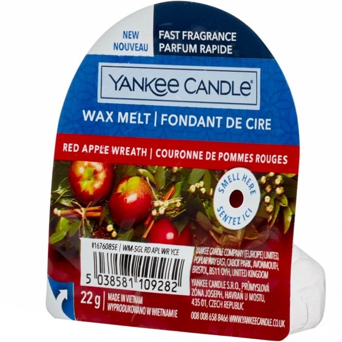 Wosk Red Apple Wreath